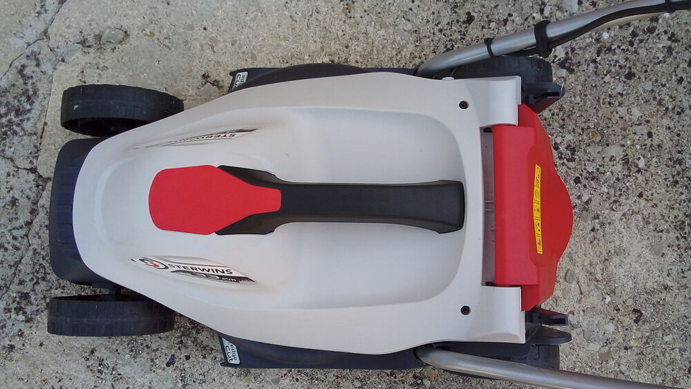 tondeuse &eacute;lectrique sterwins 1400w ; 33 cm ;en tr&egrave;s bon &eacute;tat Bricolage