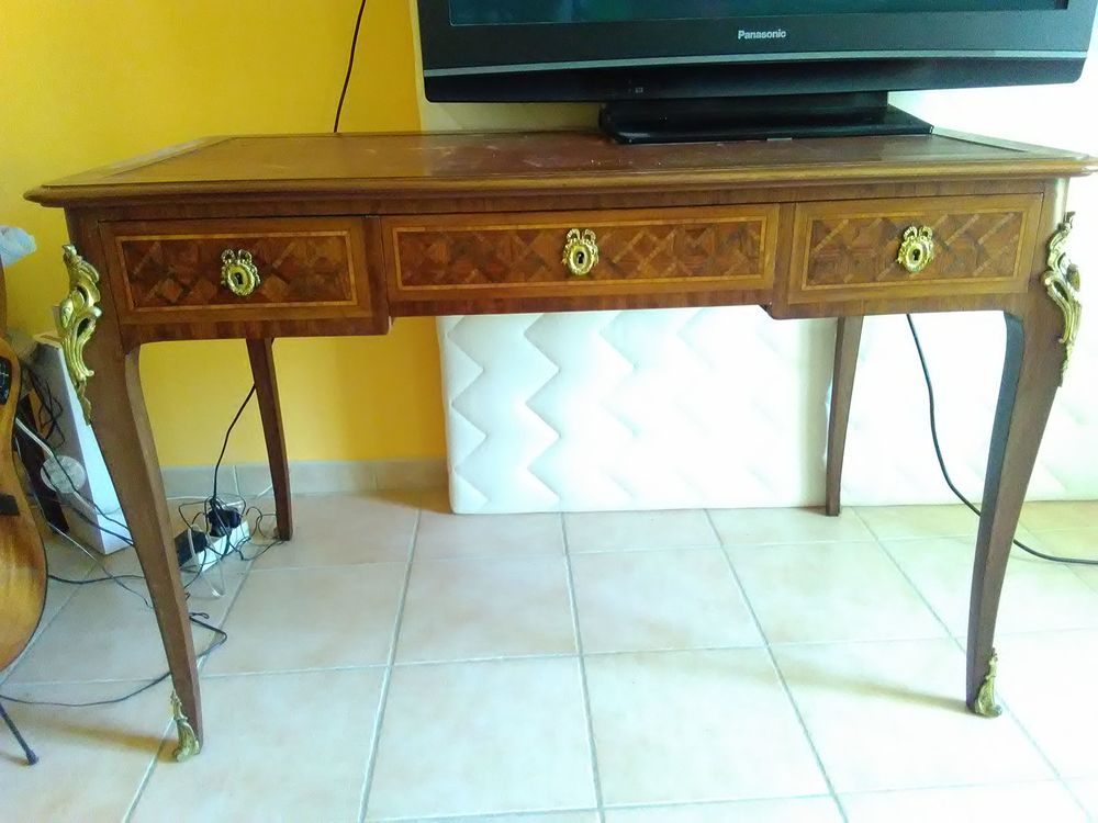 Chambre style Empire compl&egrave;te. Meubles