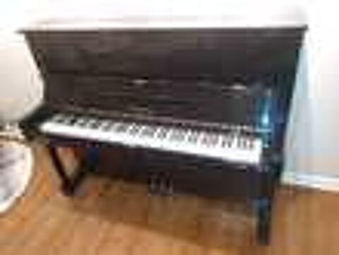 Magnifique piano droit semi/ pro Model U1 Instruments de musique