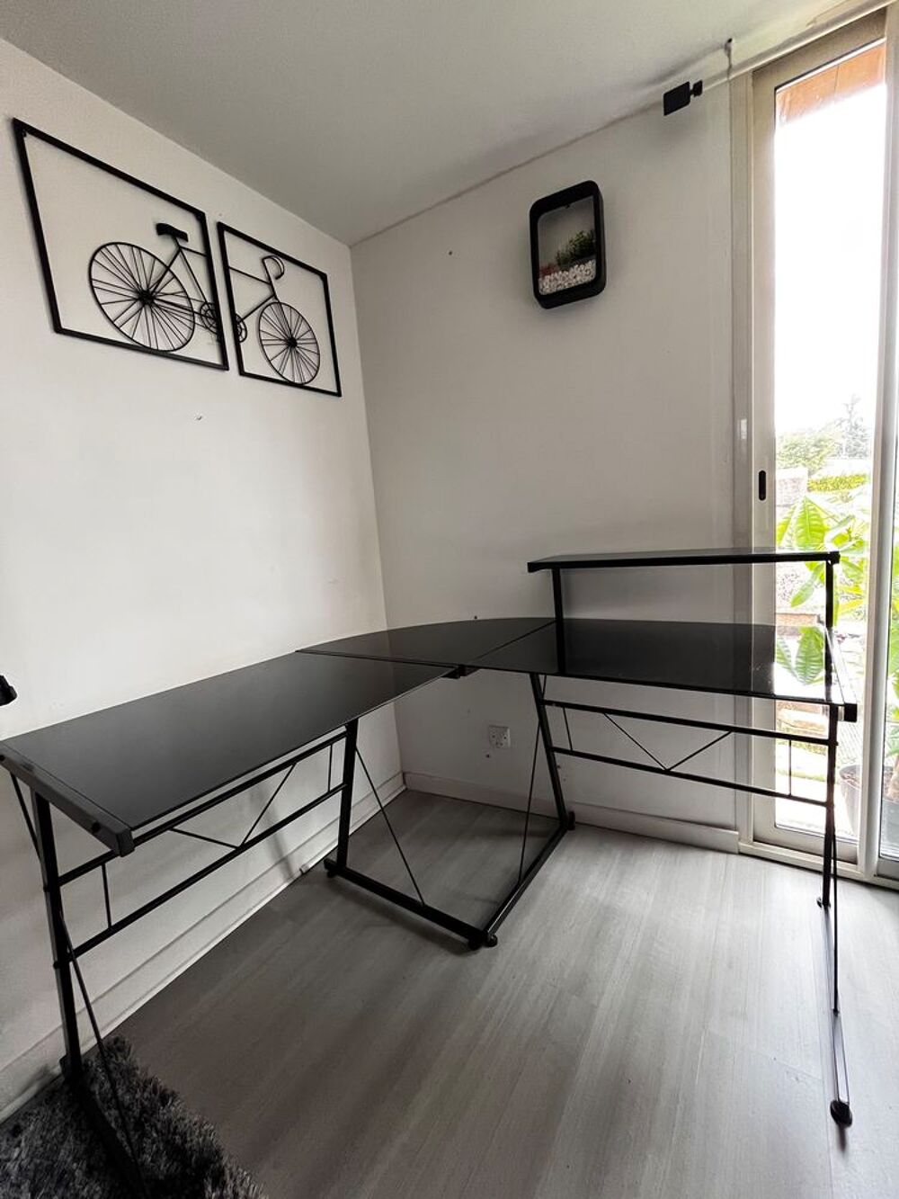 Lot bureau + fauteuil Meubles
