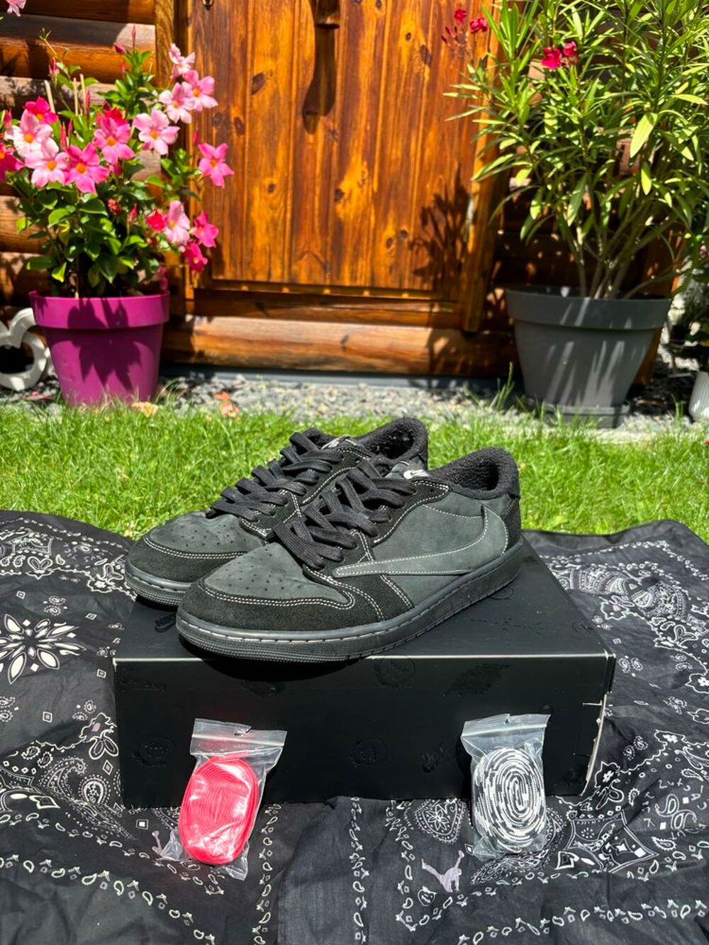 Jordan Travis Scott phantom black Chaussures
