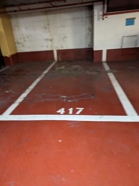  Parking / Garage  louer 12 m