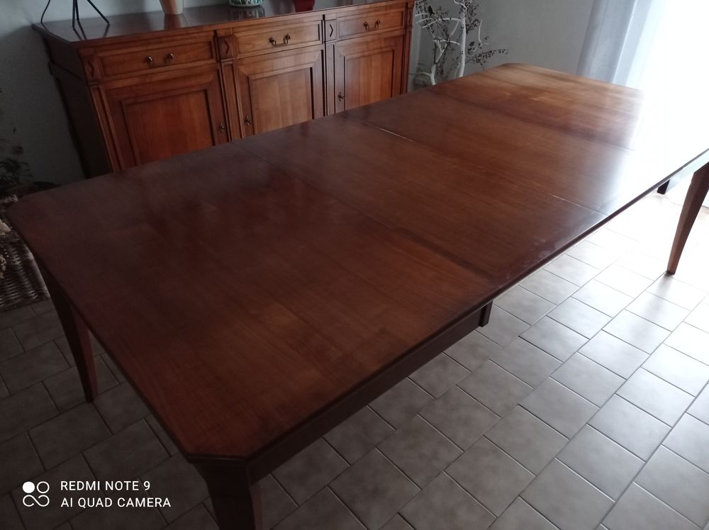 Salle &agrave; manger en merisier Meubles