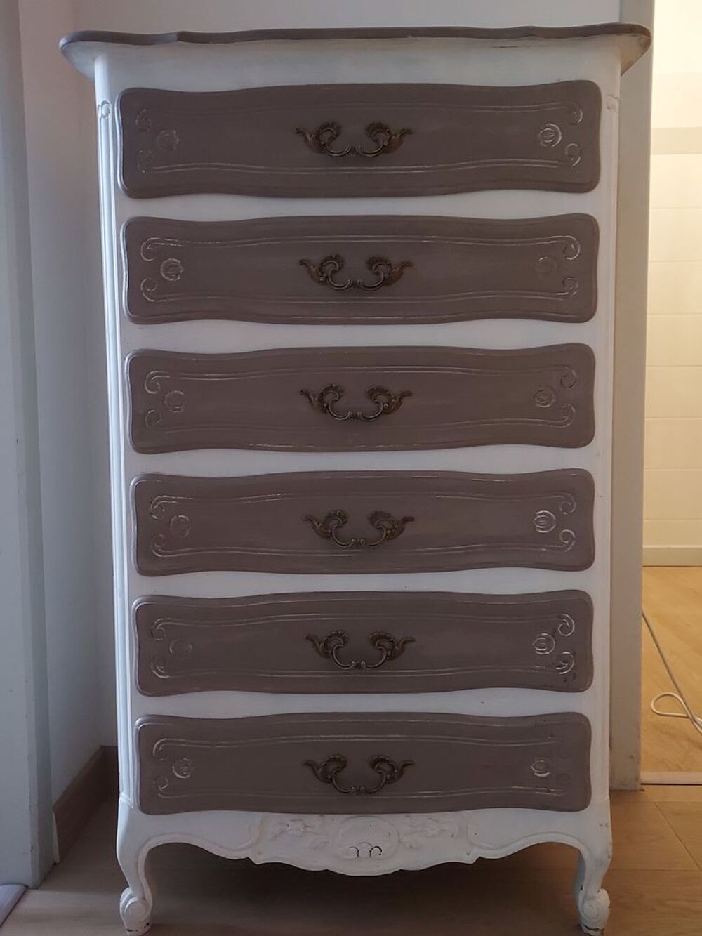Chiffonnier 6 tiroirs relook&eacute; Meubles