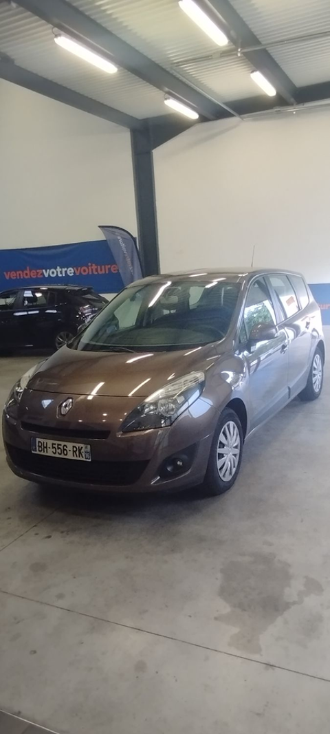 Renault grand scenic iii Grand Scénic III dCi 110 FAP eco2