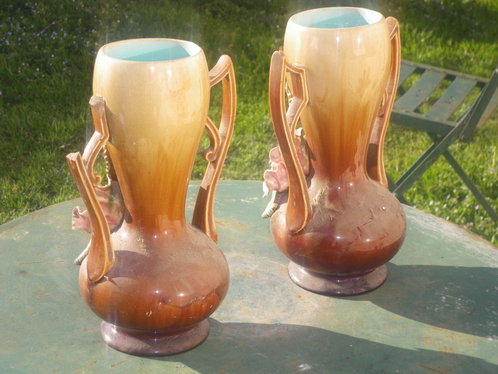 Vases en Barbotine tr&egrave;s anciens Décoration