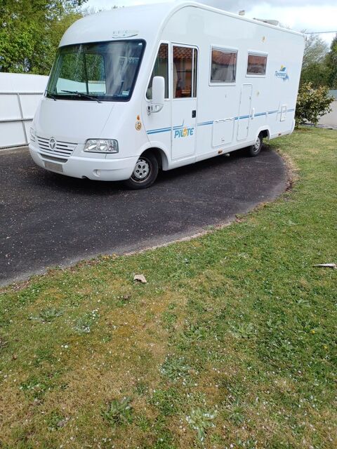 PILOTE Camping car 2025 occasion Montravers 79140