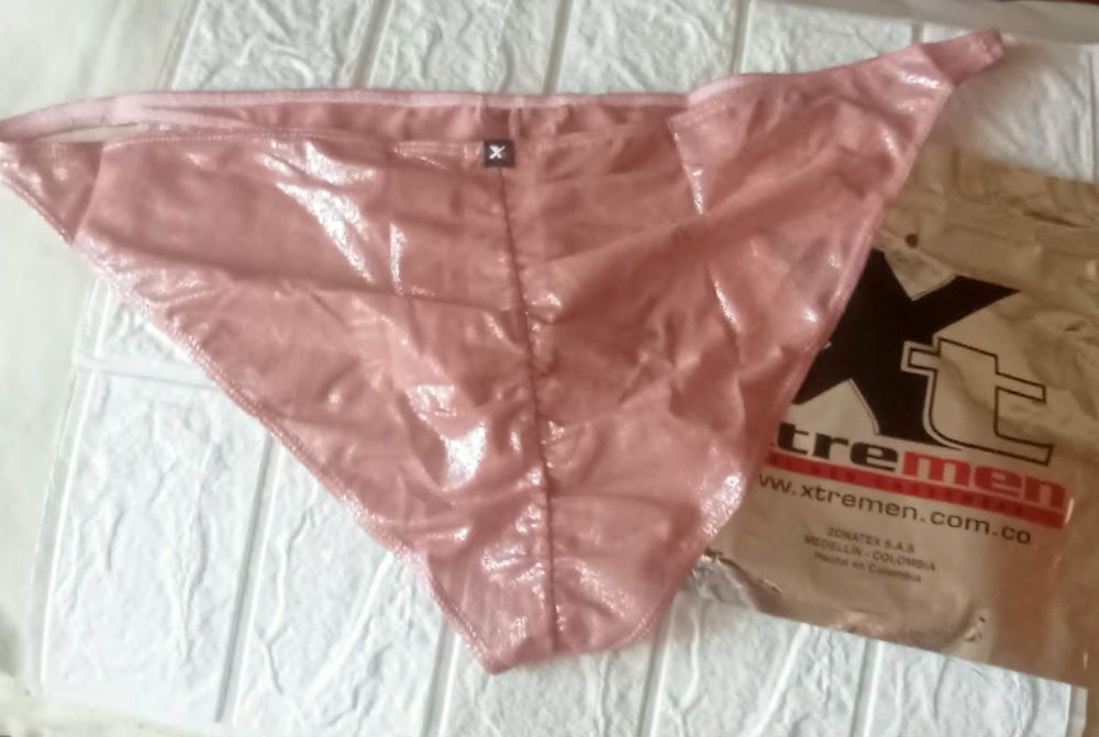 MAGNIFIQUE et surtout TR&Egrave;S RARE slip homme en colorie rose d Vêtements