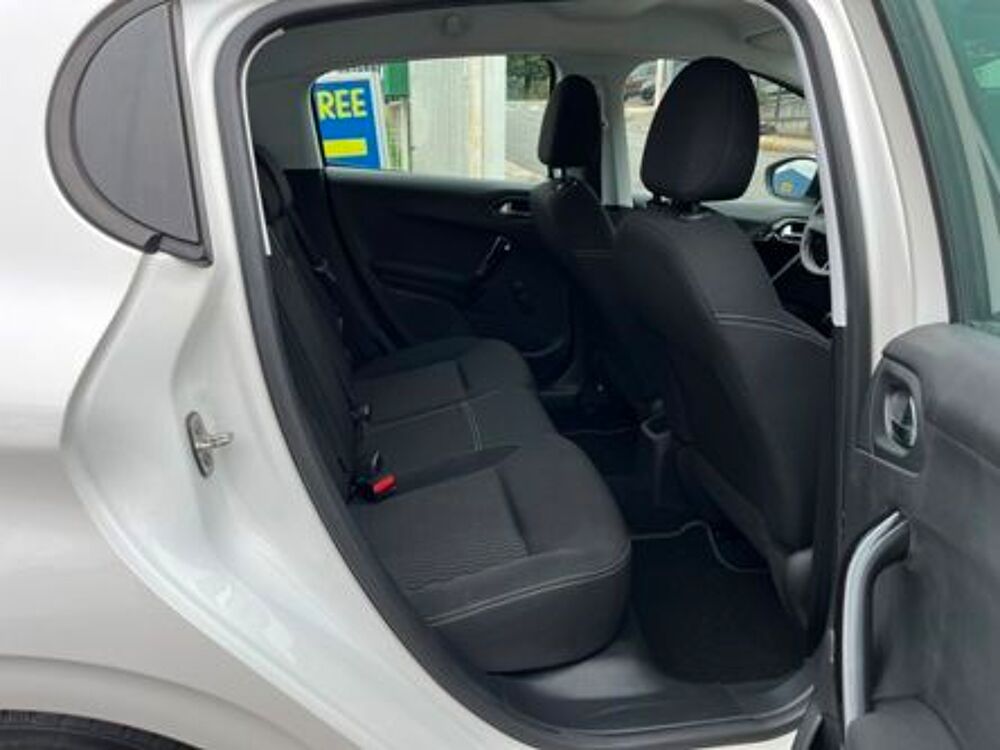 208 1.2 VTI / 82CV 2019 occasion 42700 Firminy