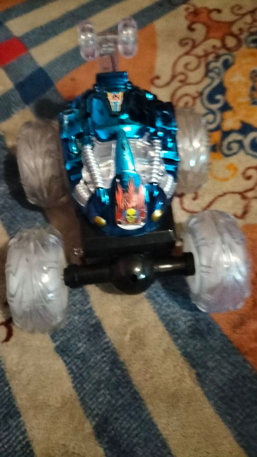 Dasher radio control spiral 360 &eacute;tat neuf Jeux / jouets