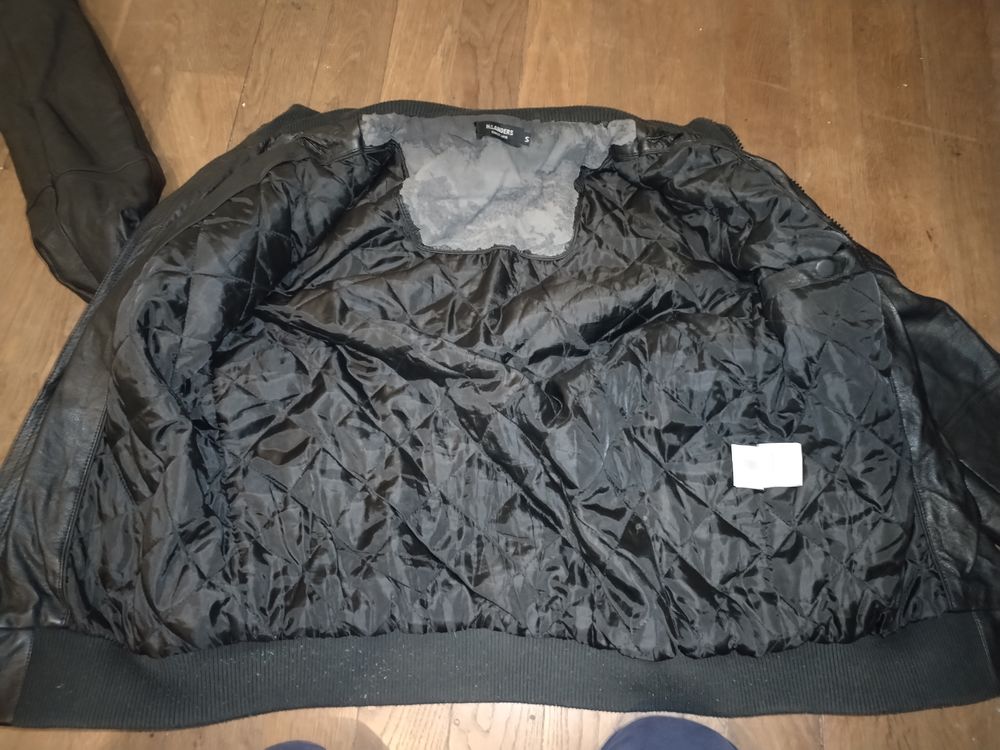 Blouson simili cuir (Taille S) Vêtements
