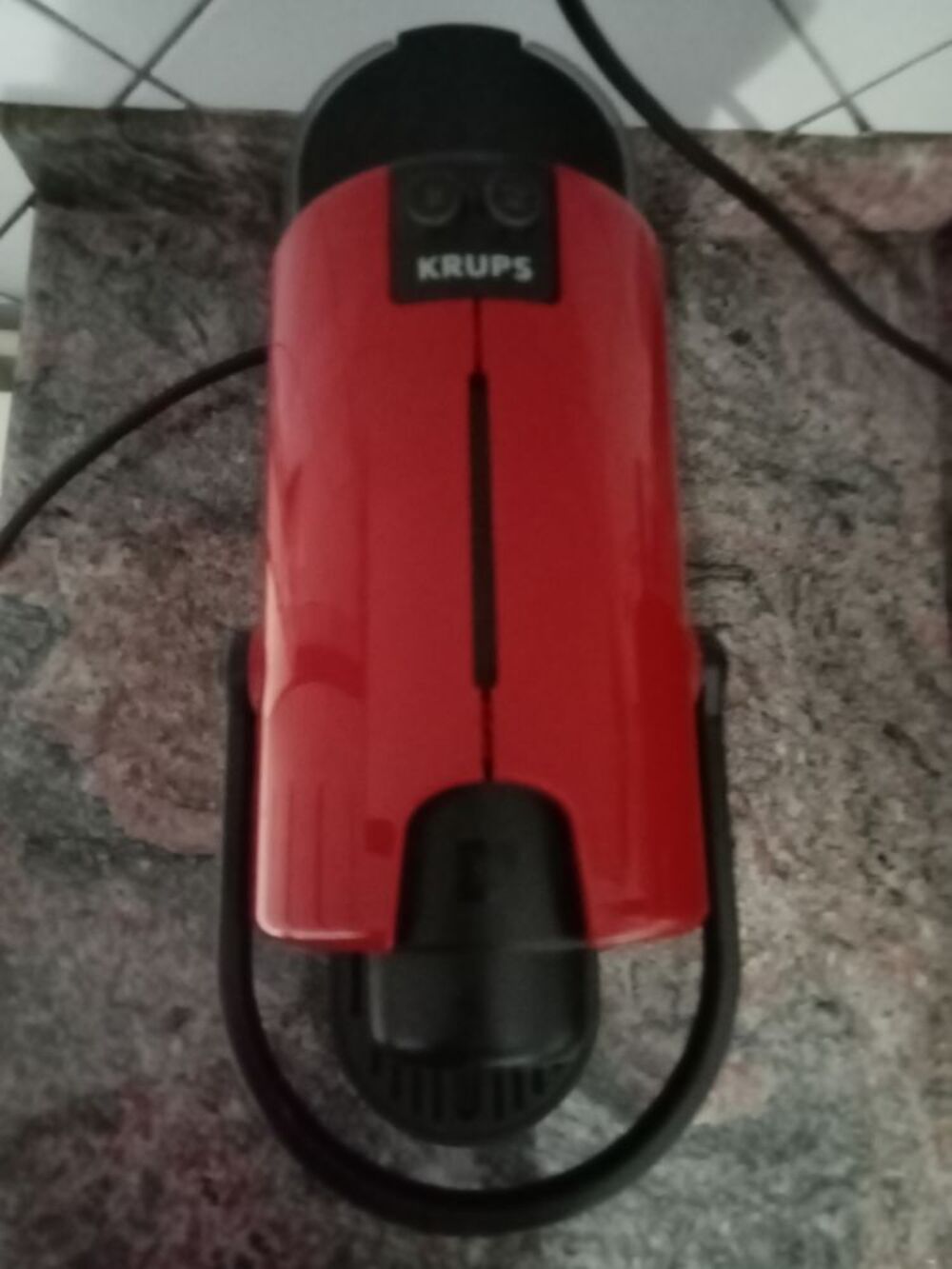 Cafeti&egrave;re NESPRESSO KRUPS Inissia &eacute;tat neuf Electroménager