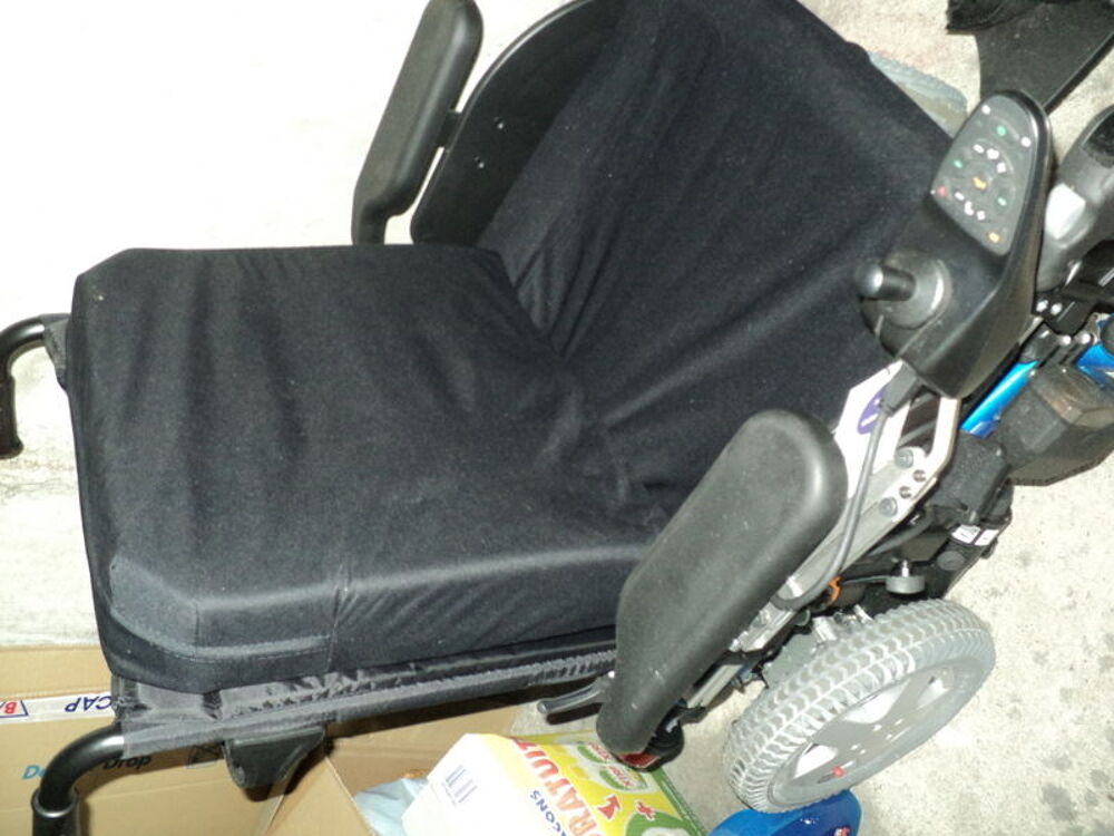 FAUTEUIL ROULANT ELECTRIQUE Meubles
