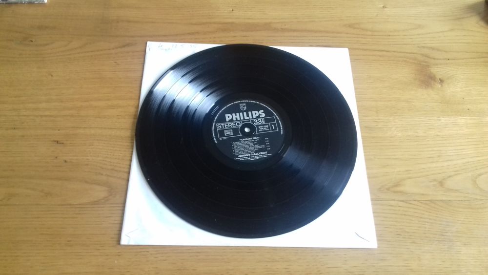 Johnny hallyday flagrant d&eacute;lit CD et vinyles
