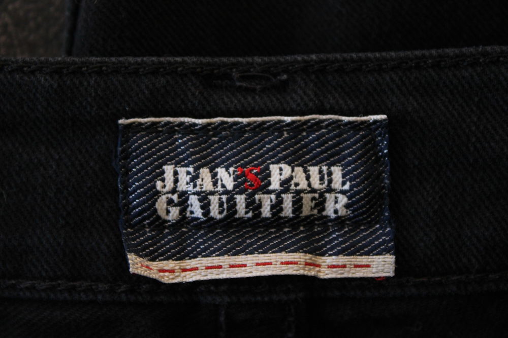 Pantalon jean noir JEAN PAUL GAULTIER T.29 Vêtements