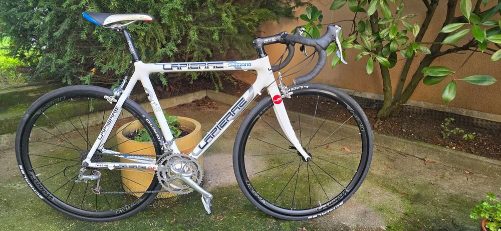 MAGNIFIQUE VELO DE COURSE HAUT DE GAMME Vélos