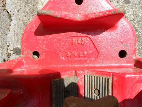 Presse Étau à tube VIRAX n° 3 grand modèle 1 Thorigny-sur-Marne (77)