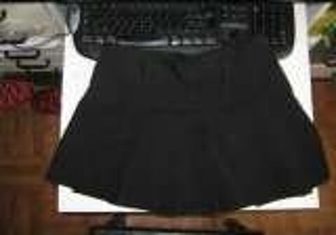propose mini robe et mini jupe a femme  uniquement 0 Saint-Martin-d'Hères (38)