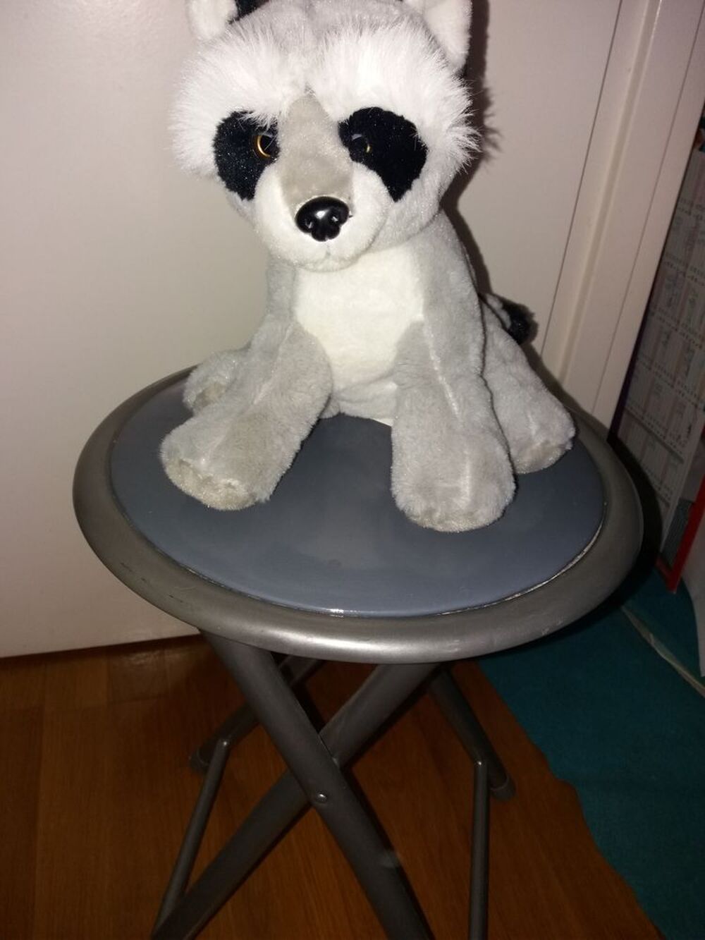 JOLI PETITE PELUCHE PANDA OU PETIT CHIEN ETAT NEUF. Jeux / jouets