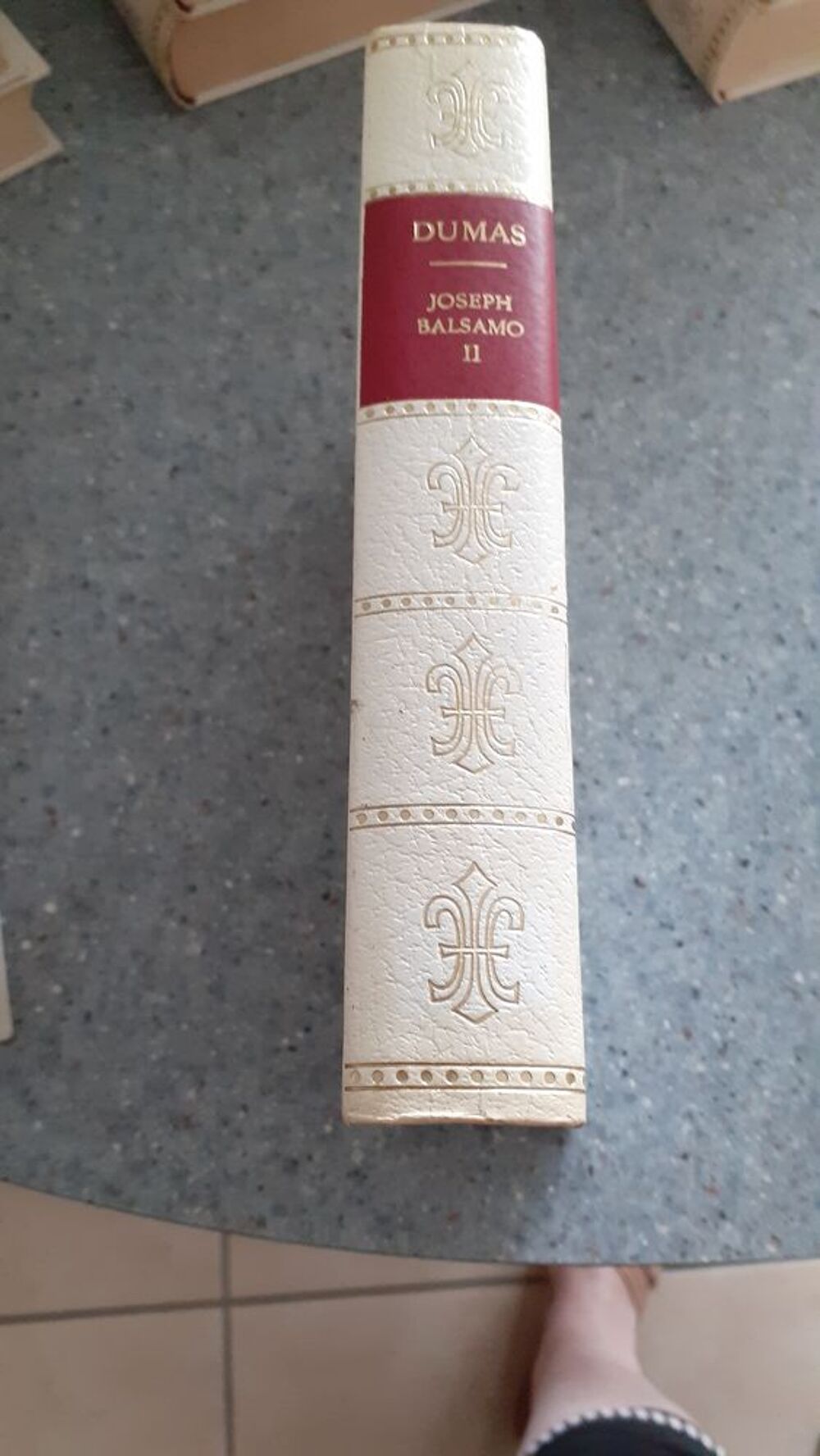 11 tomes "alexandre dumas"
Livres et BD