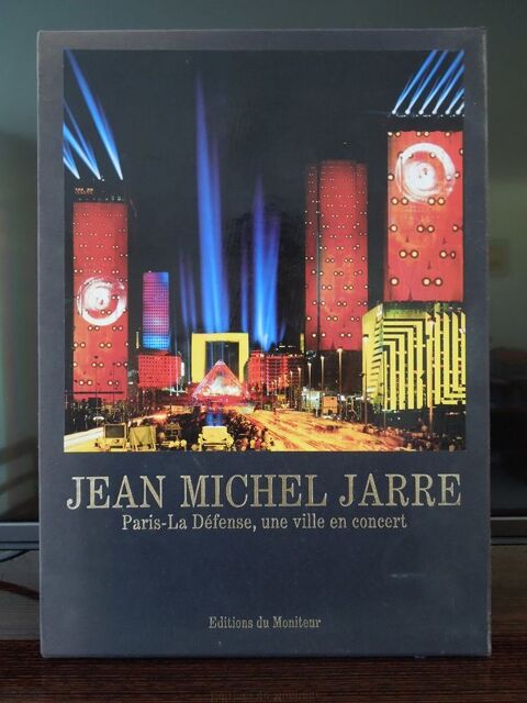Livre CONCERT DE LA DEFENSE / Jean Michel Jarre 60 St Aygulf (83)