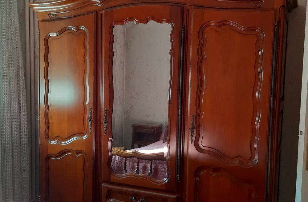 CHAMBRE A COUCHER Meubles