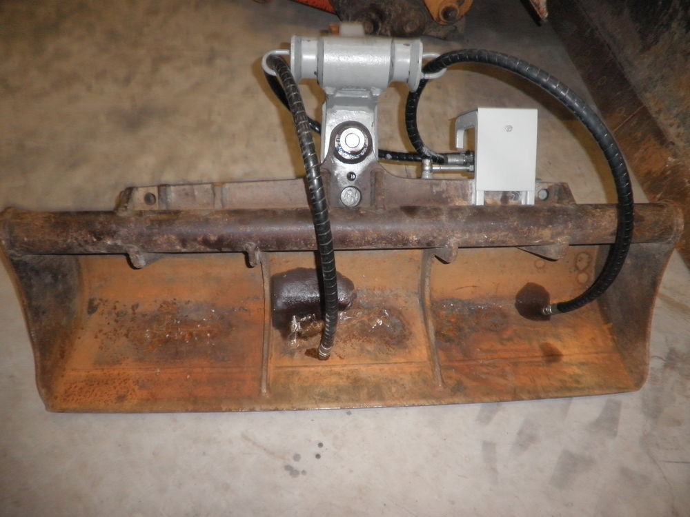   godet de curage inclinable pour pelle de 5 tonnes 