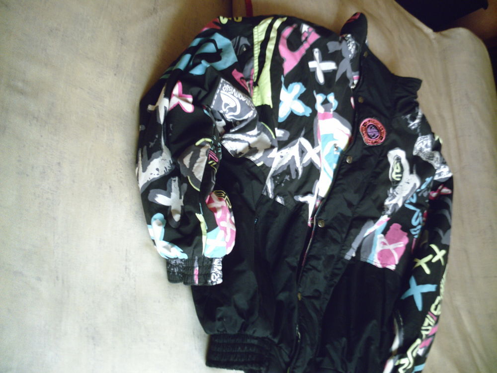 BLOUSON HOMME MARQUE" QUIKSILVER" My12. Vêtements