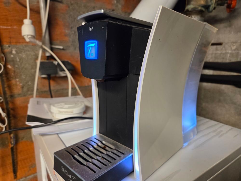 Machine a Th&eacute; Nestl&eacute; capsule Electroménager