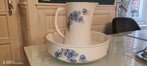 Nécessaire de toilette en porcelaine Digoin Sarreguemines 30 Fougères (35)