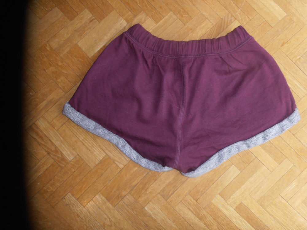 Short bordeaux (52) Vêtements