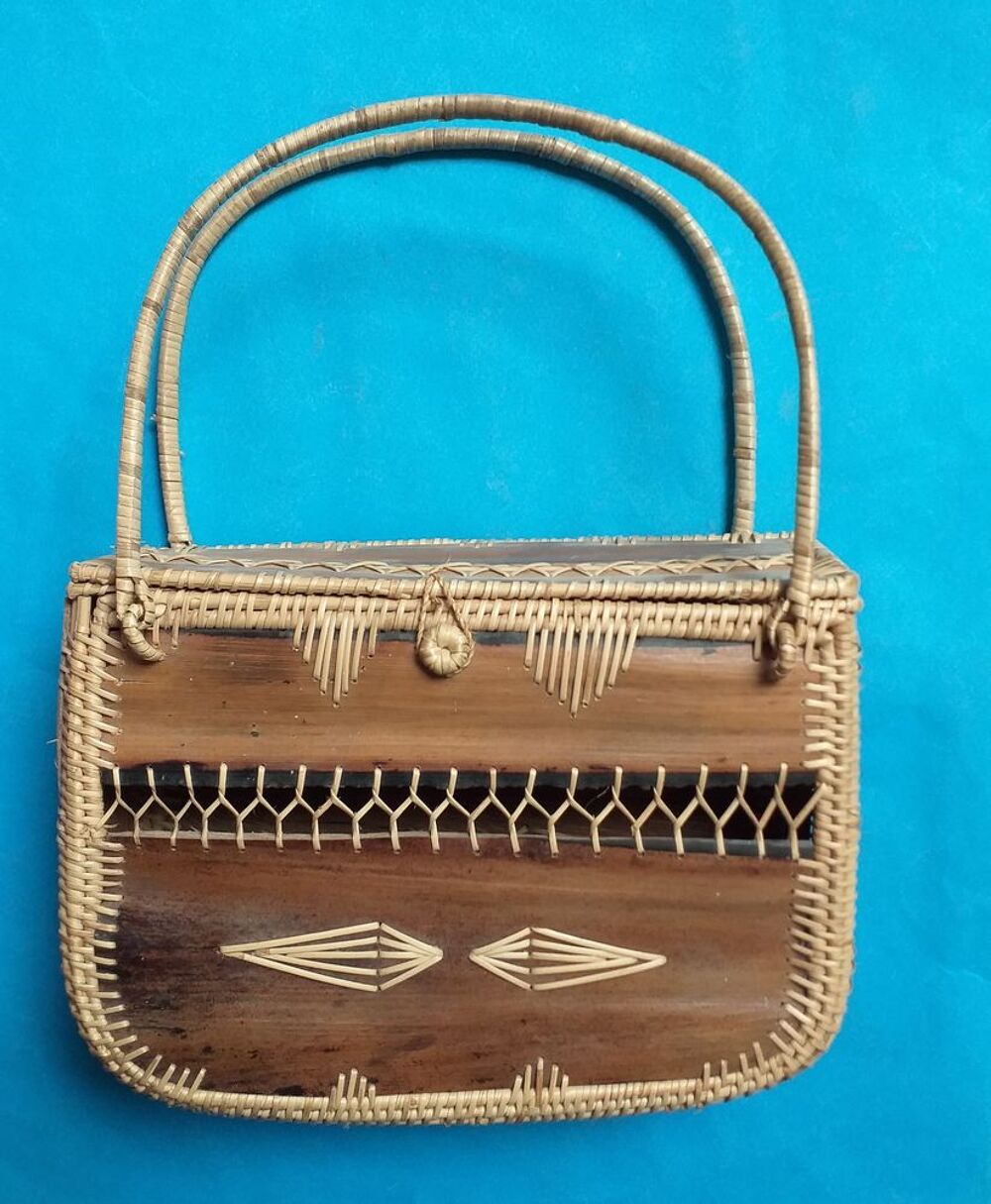 Sac &agrave; mains fantaisie, vintage en bois et rotin Maroquinerie
