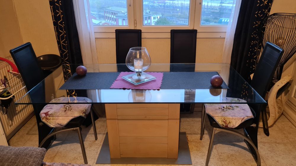 table &agrave; manger Meubles