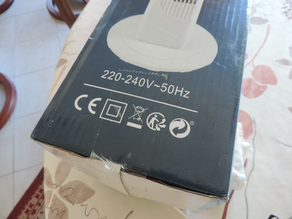 VENTILATEUR A COLONNE AVEC MINUTERIE - 3 VITESSES - Electroménager