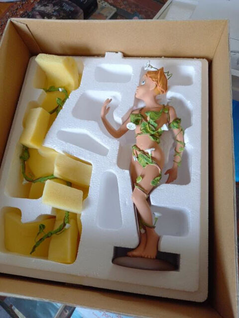 Statuette Leblon-Delienne Lou 100 Saint-Brieuc (22)