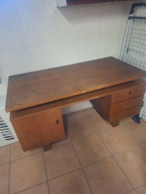 bureau bois 30 Villages de Paladru (38)