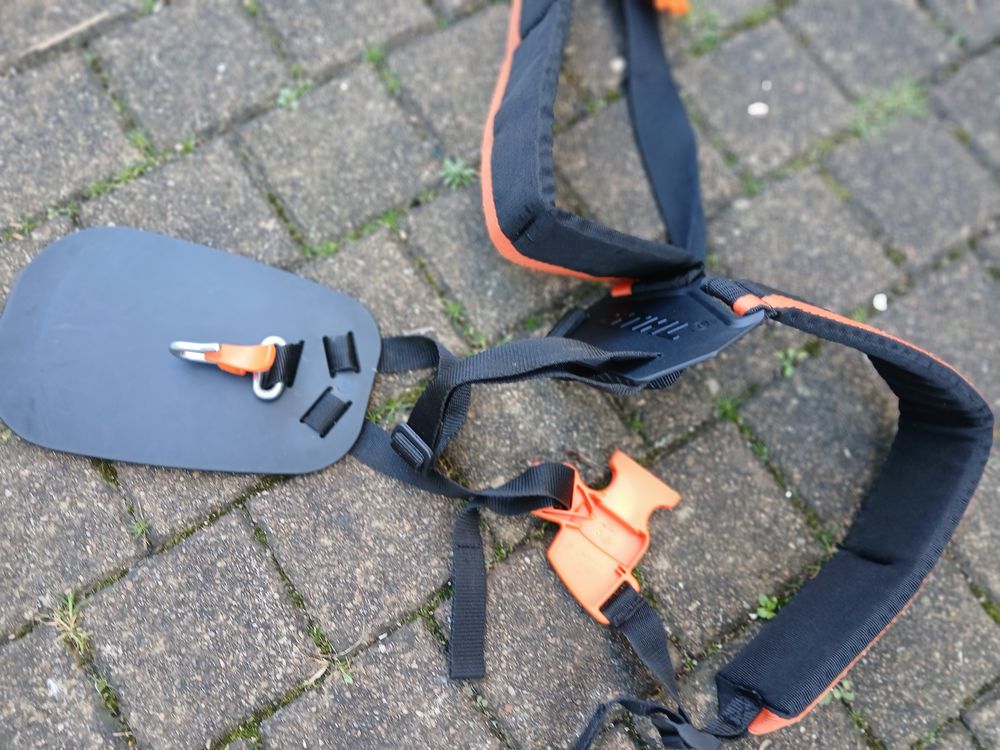 DEBROUISSAILLEUSE A BATTERIE Bricolage
