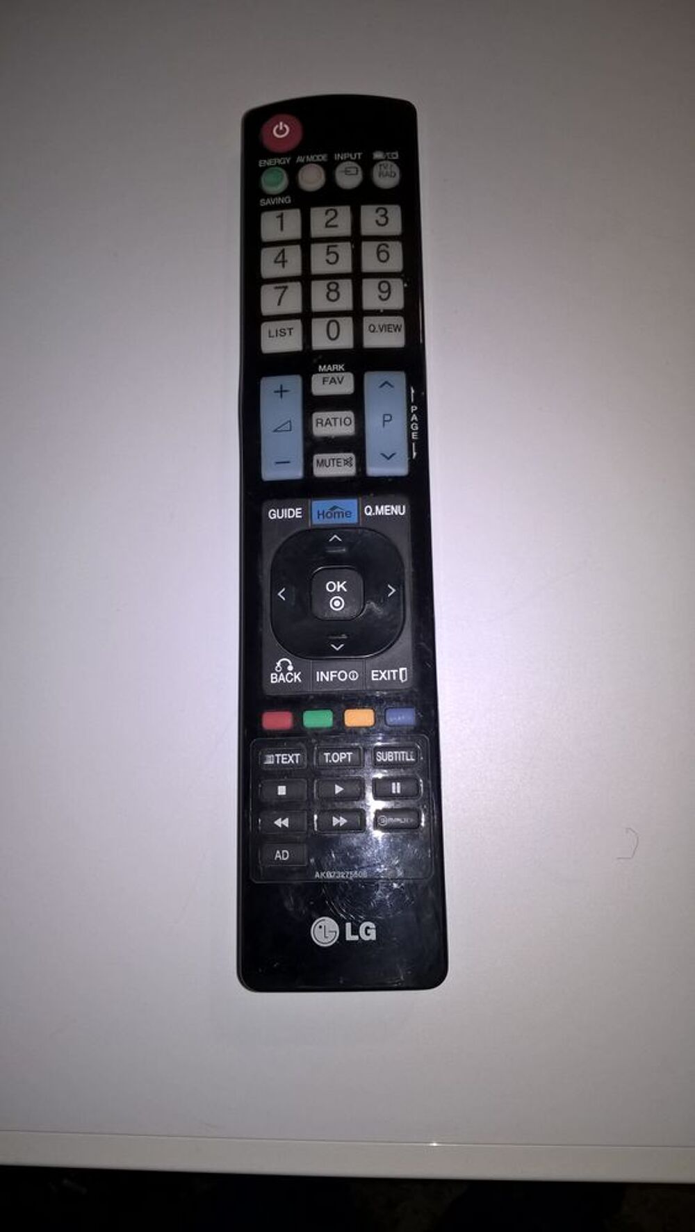 T&eacute;l&eacute;commande TV d' origine LG. Photos/Video/TV