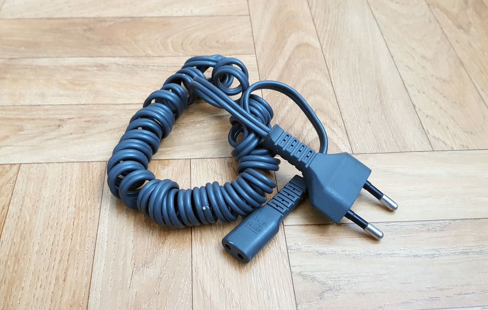 C&acirc;ble d'alimentation Europ&eacute;en en spirale ? 1.5 m Bricolage
