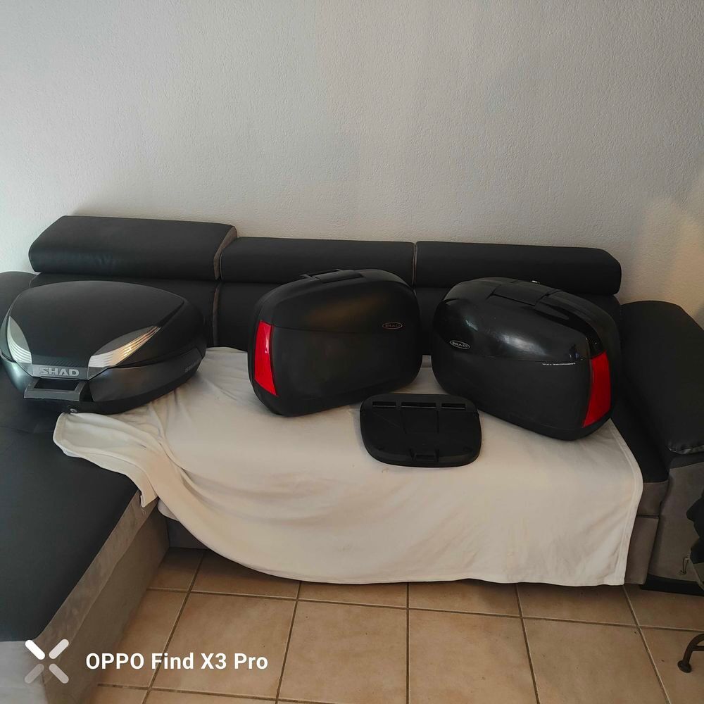 top case plus support et les deux valises lat&eacute;rales shad Sports