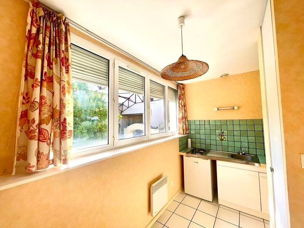 Location Appartement Studio Dole 24 M ds résidence proche centre ville Dole