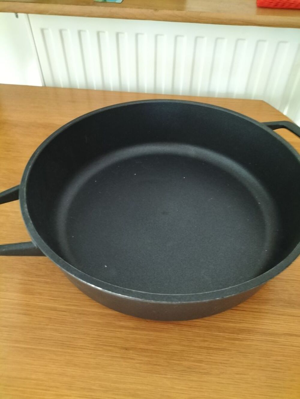 2 &eacute;l&eacute;ments de cuisine (grande contenance). Cuisine