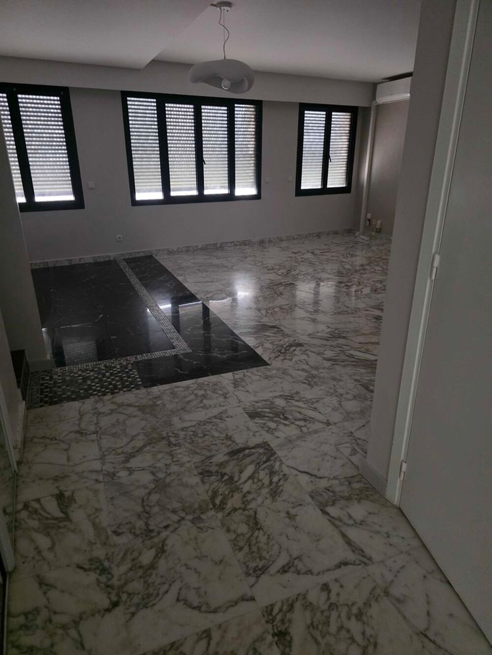 Location Hôtel particulier cabinet medical Cannes centre Cannes