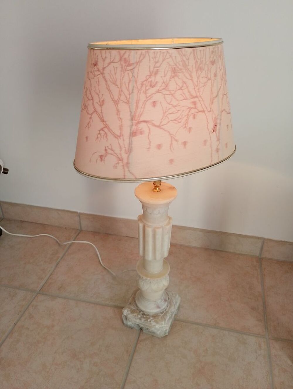 Lampe pied albatre Décoration