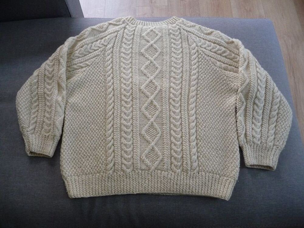 Pull irlandais en laine enti&egrave;rement r&eacute;alis&eacute; main Vêtements