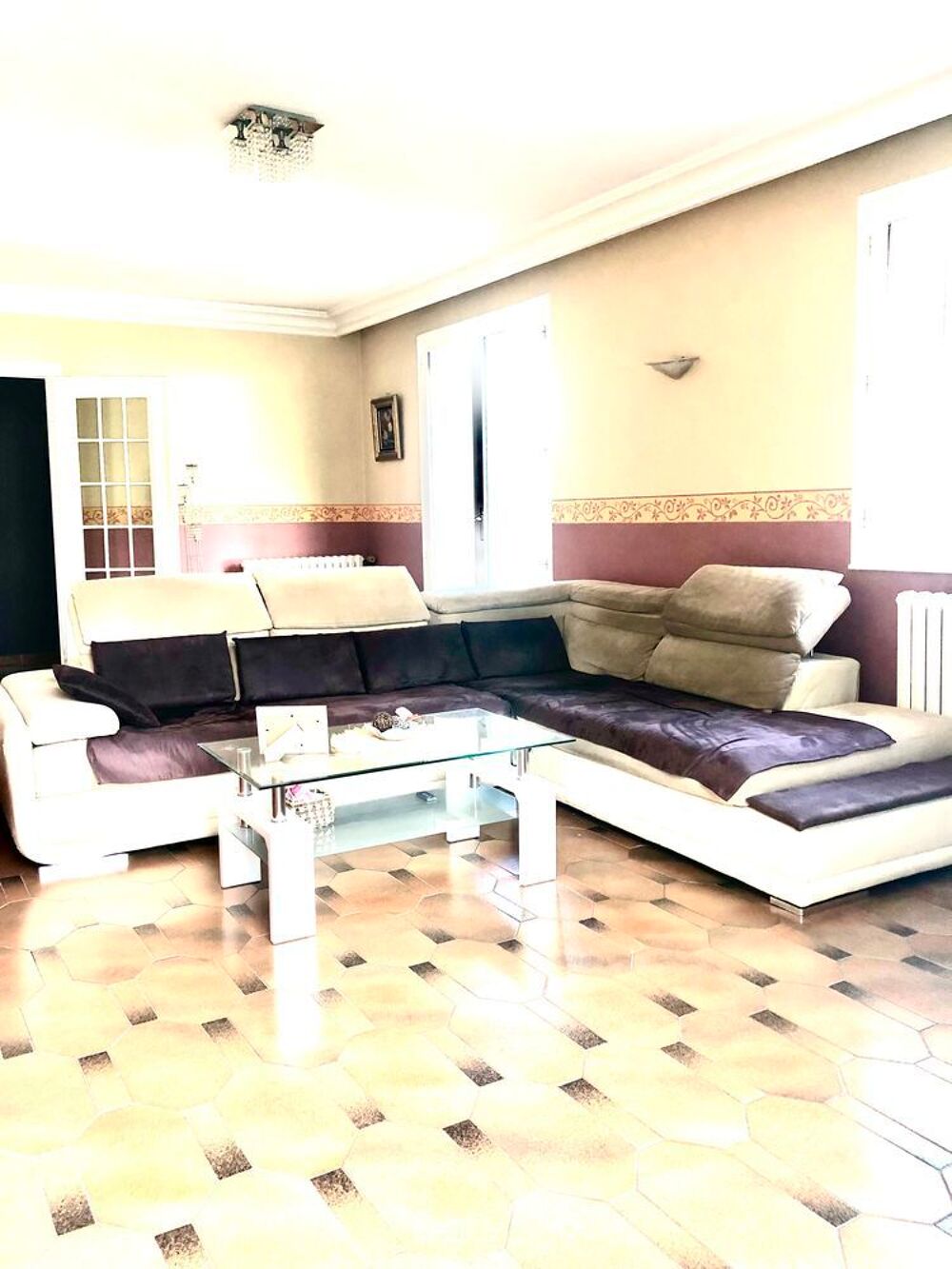 Canap&eacute; d'angle spacieux Meubles