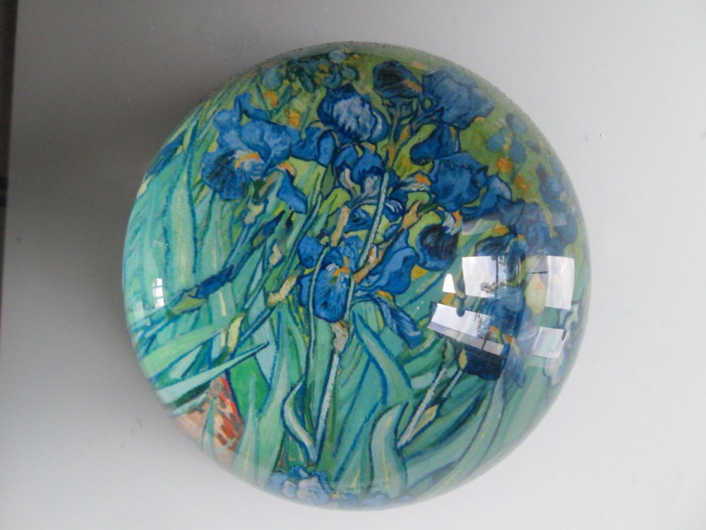Presse papier demi-sph&egrave;re motif de peinture impressionniste Décoration