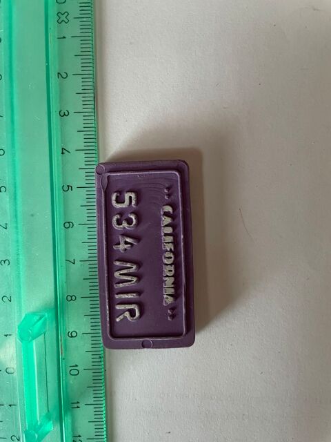 Gomma gomme eraser collection  plaque california violet 5 Bures-sur-Yvette (91)