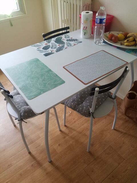 Table+4 Chaise 70 Besanon (25)