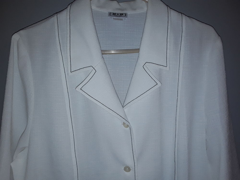 Belle veste blanche d &eacute;t&eacute; Vêtements